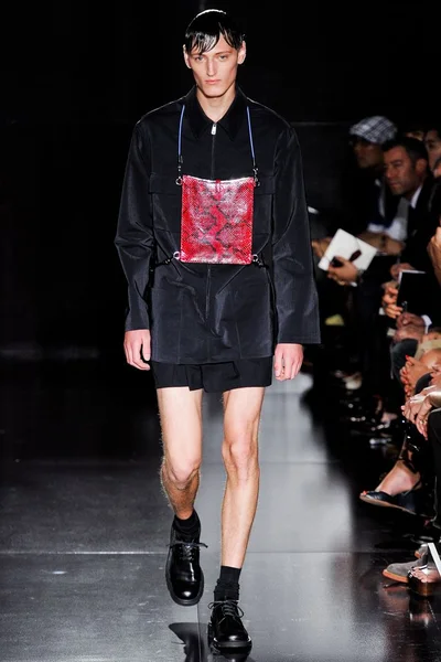 Look 30